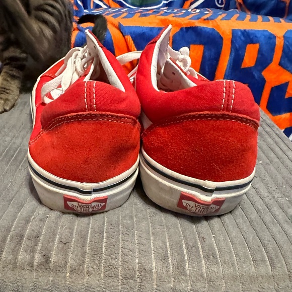 Men’s Red & White Vans Sz 11 - Picture 3 of 7
